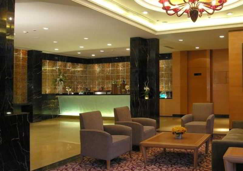 Taj Chandīgarh Exteriör bild The lobby of the hotel